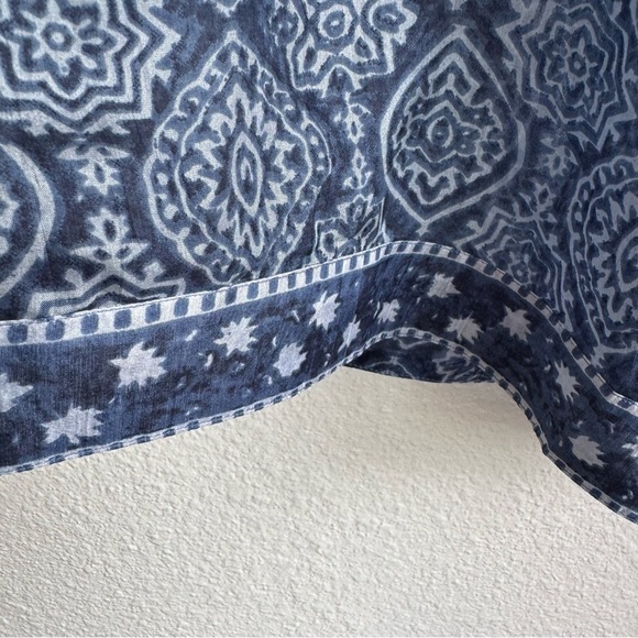 Gretchen Scott 100% Silk Grecian Blue and White Split Hem Tunic Size Medium - Picture 5 of 9